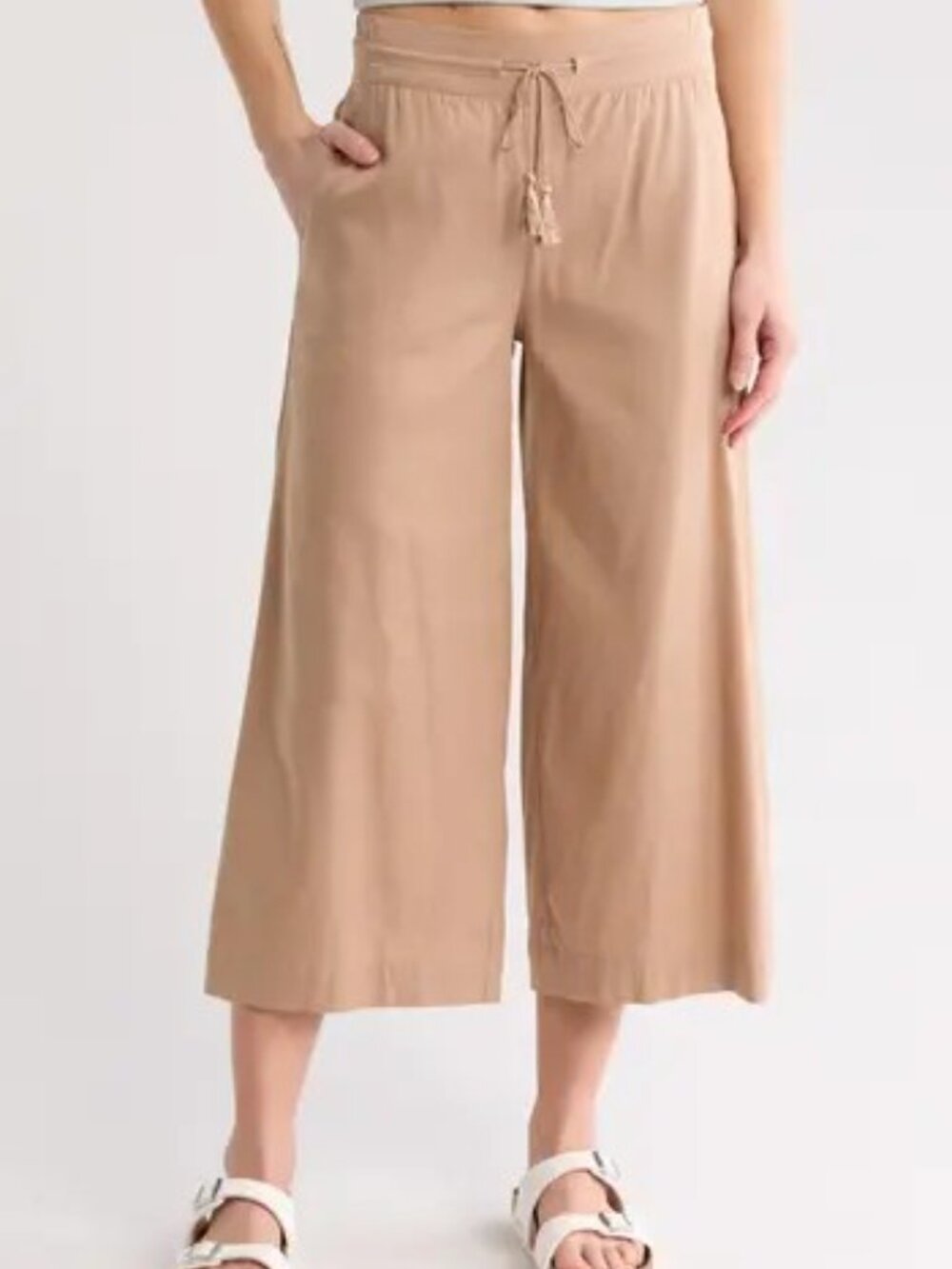 NWT | TRAVIS MATHEW WOMENS CAPRIS  | SMALL 👖